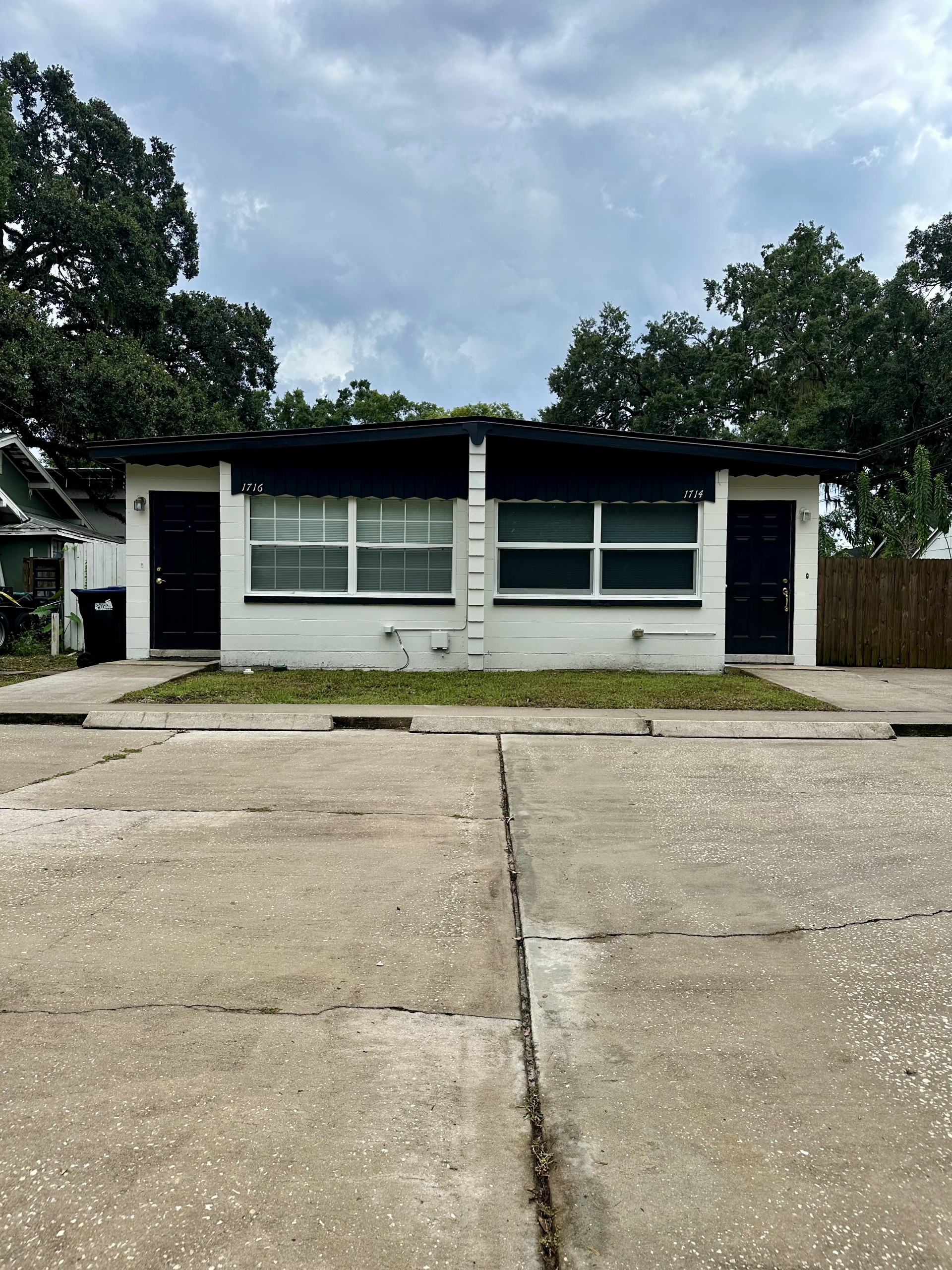 1714 East Kaley Avenue - 1714